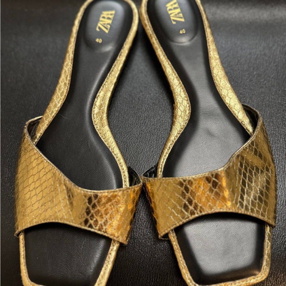 Zara Gold and Black Sandals with Luxurious Design